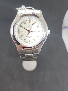 YESS Water Resistant Stainless Steel Quartz Wristwatch